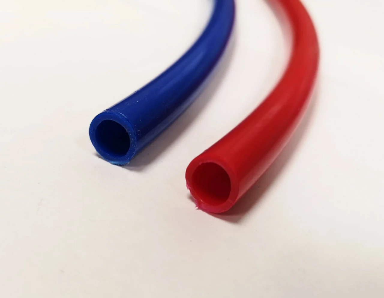 John Guest 12mm Hot And Cold Water Pipe 4 John Guest 12mm Hot And Cold Water Pipe - Image 2