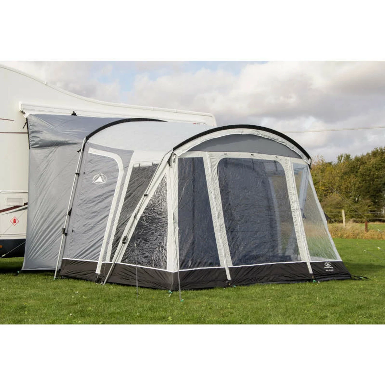 SunnCamp Swift Van 325 Motorhome Campervan Drive Away Awning 3 SunnCamp Swift Van 325 Motorhome Campervan Drive Away Awning